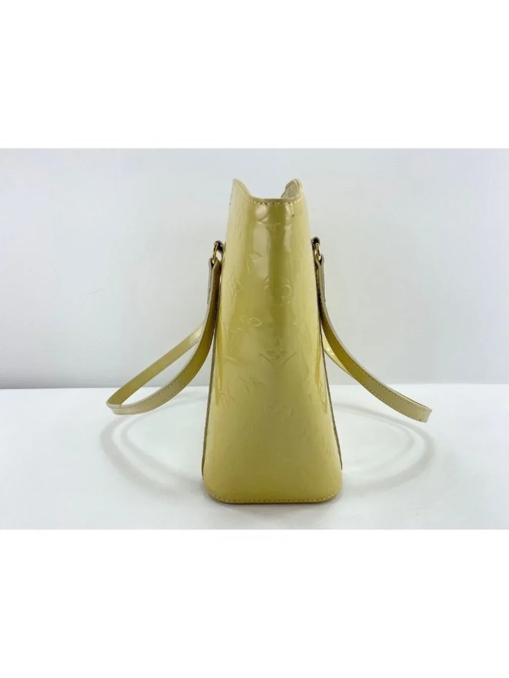 Louis Vuitton Avalon MM Bag